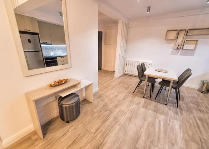 Valuri La Mare * Mamaia